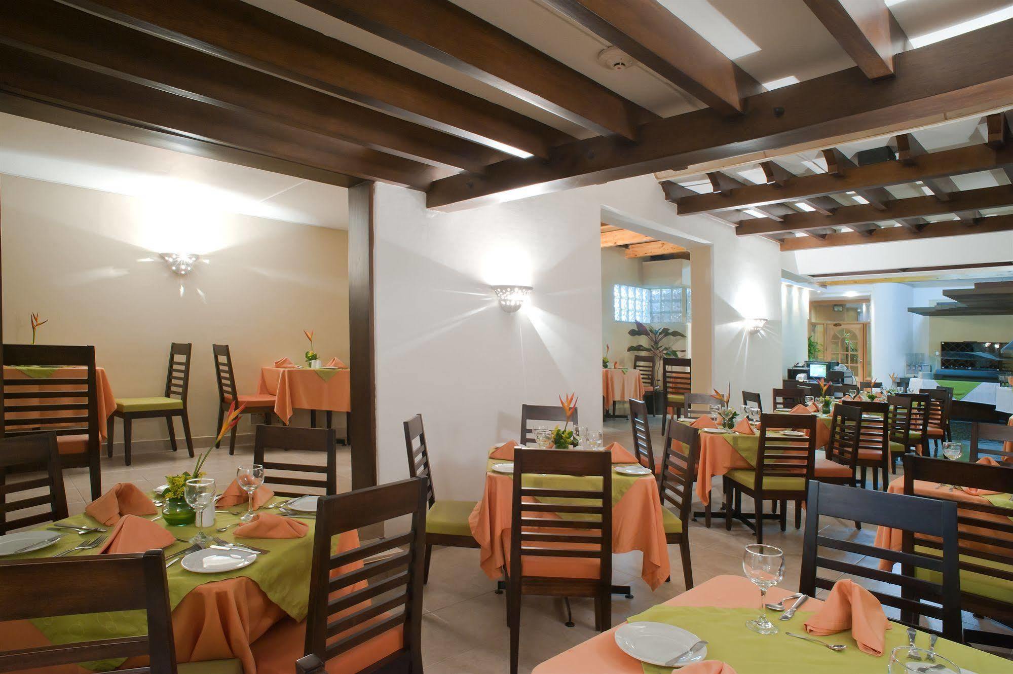 Hotel Dann Norte Bogotá Restaurant billede